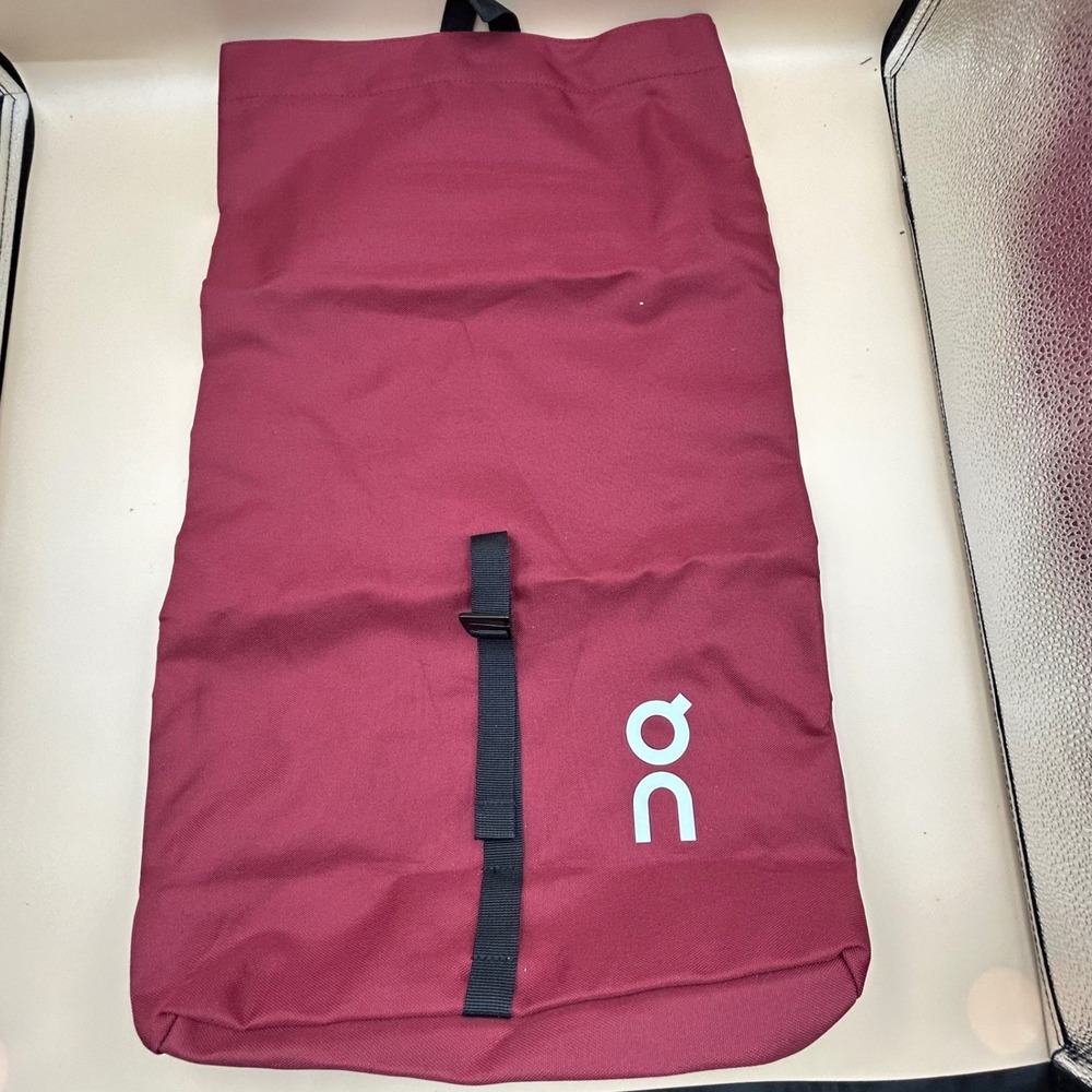 On Cloud Running Rolltop Backpack Burgundy Maroon Canvas Athletic Gym Bag